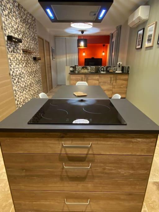 Loft Pied De Coline Au Calme Appartement Ginasservis Buitenkant foto